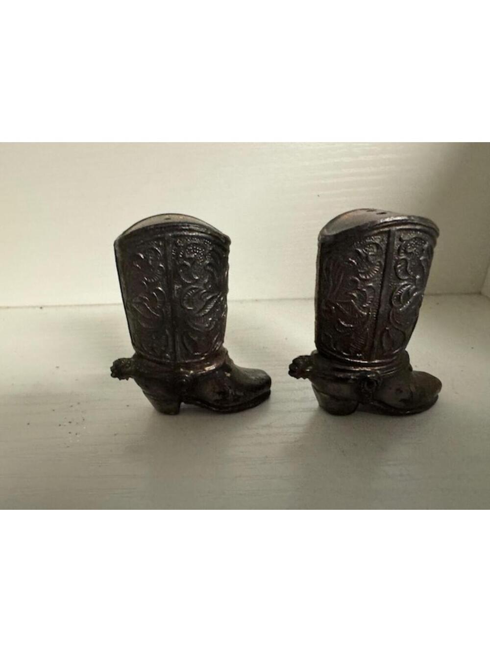 Vintage Western Cowboy Boot Salt and Pepper Shakers Metal Rustic Farmhouse Decor